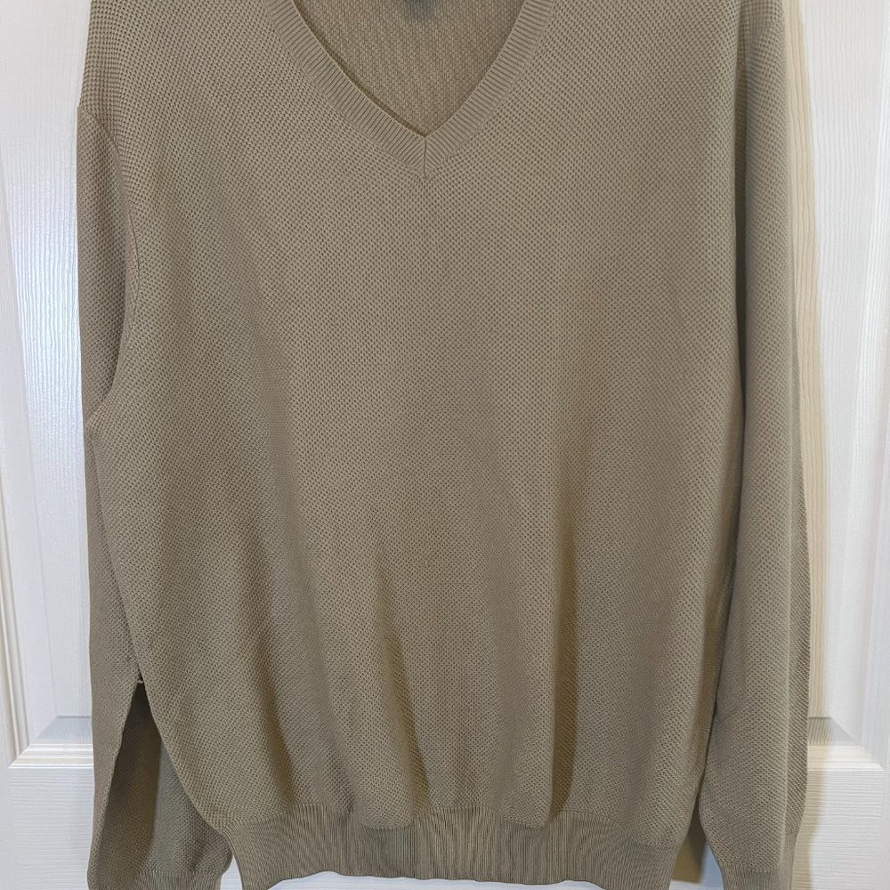 Light V-Neck Tasso Elba sweater